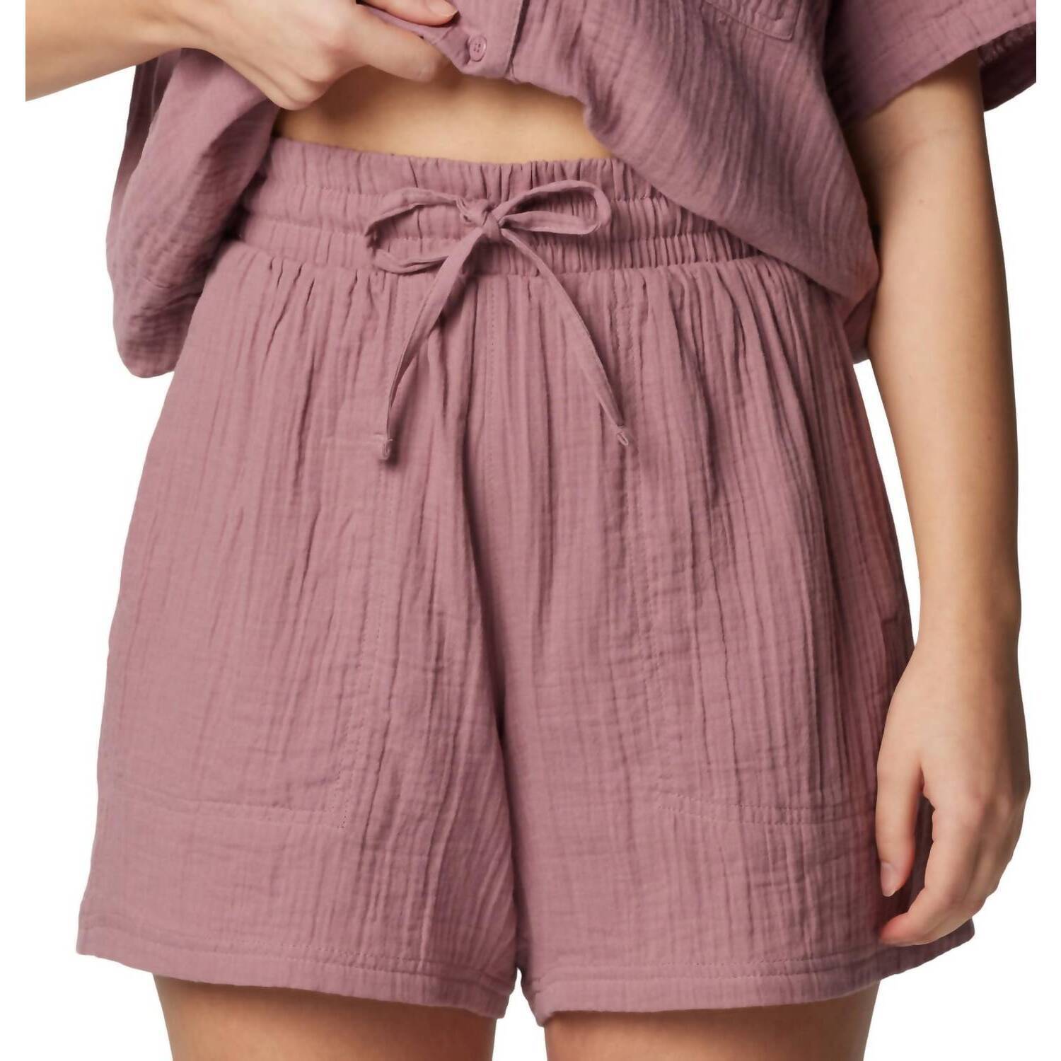 New Columbia Holly Hideaway Breezy Short In Fig